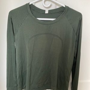Lululemon long sleeve shirt